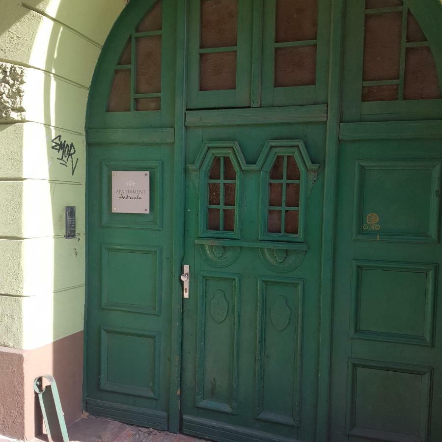 Appartamento Apartament Antresola Drzewna Zielona Góra Esterno foto