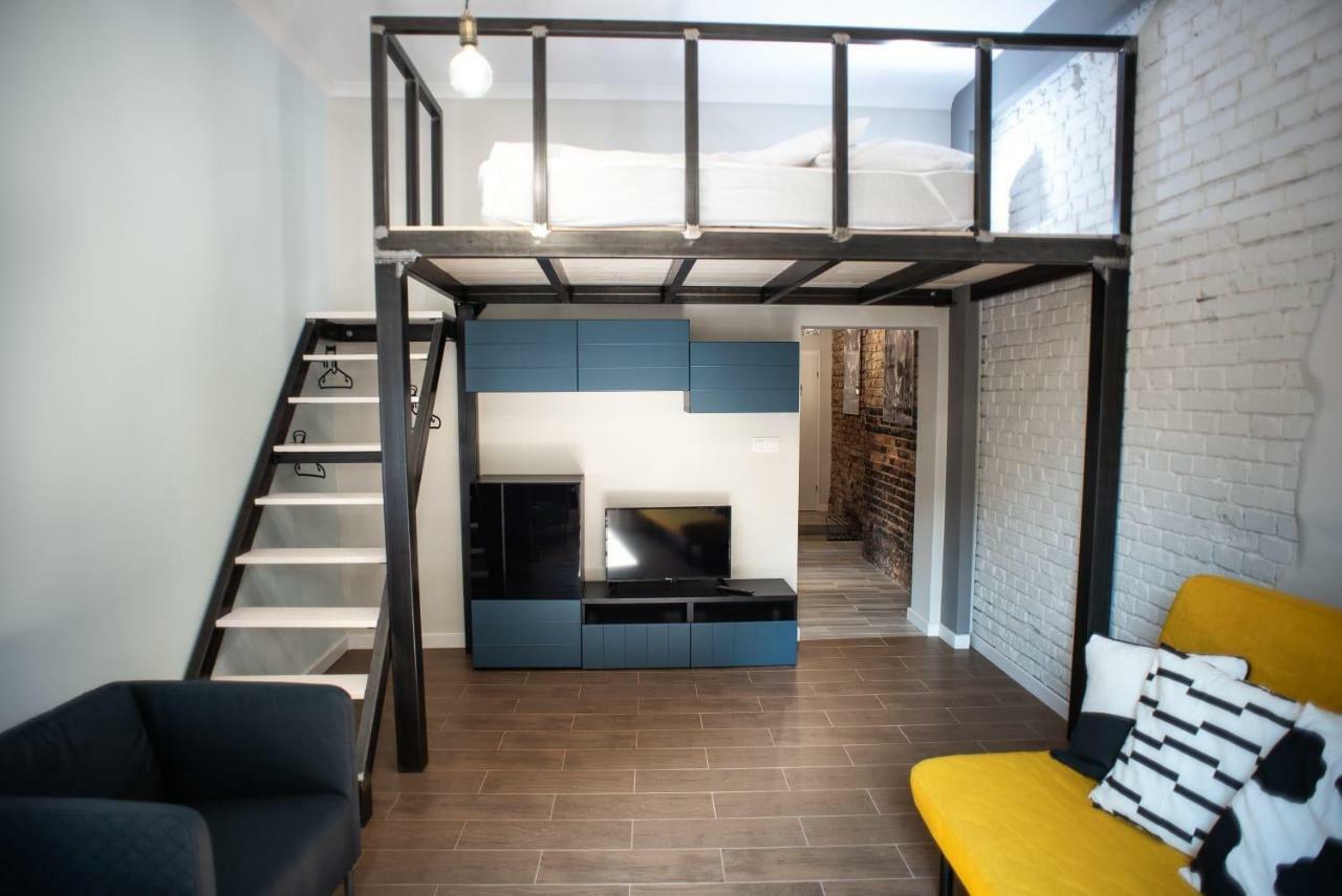Appartamento Apartament Antresola Drzewna Zielona Góra Esterno foto